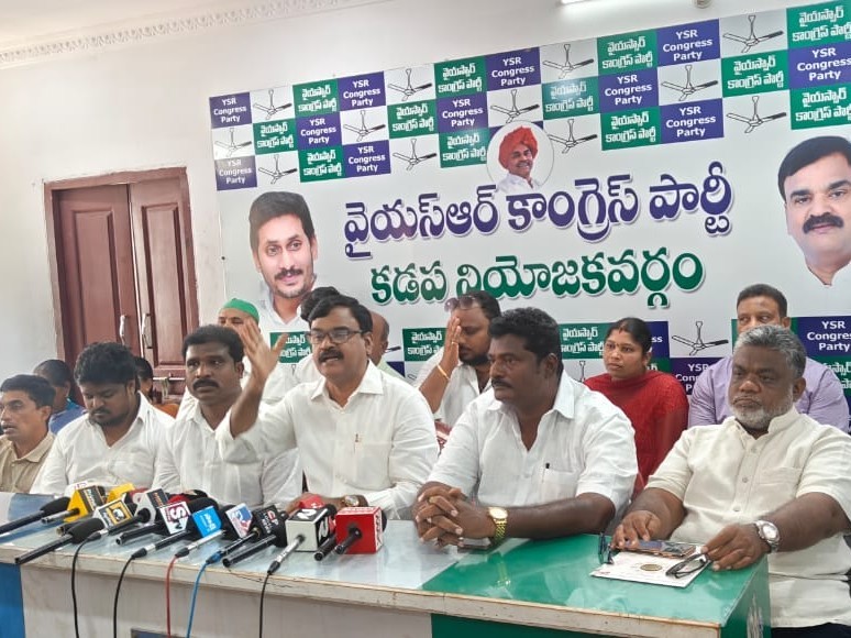 ‘మెడికల్ కళాశాలల ప్రైవేటీకరణ దారుణం’