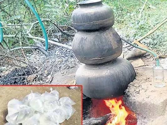 గుడుంబా సరఫరా చేస్తున్న వ్యక్తి అరెస్ట్
