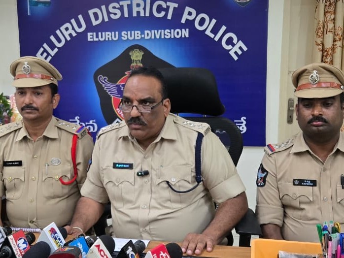 ఇరు వర్గాల మధ్య ఘర్షణ.. కేసు నమోదు