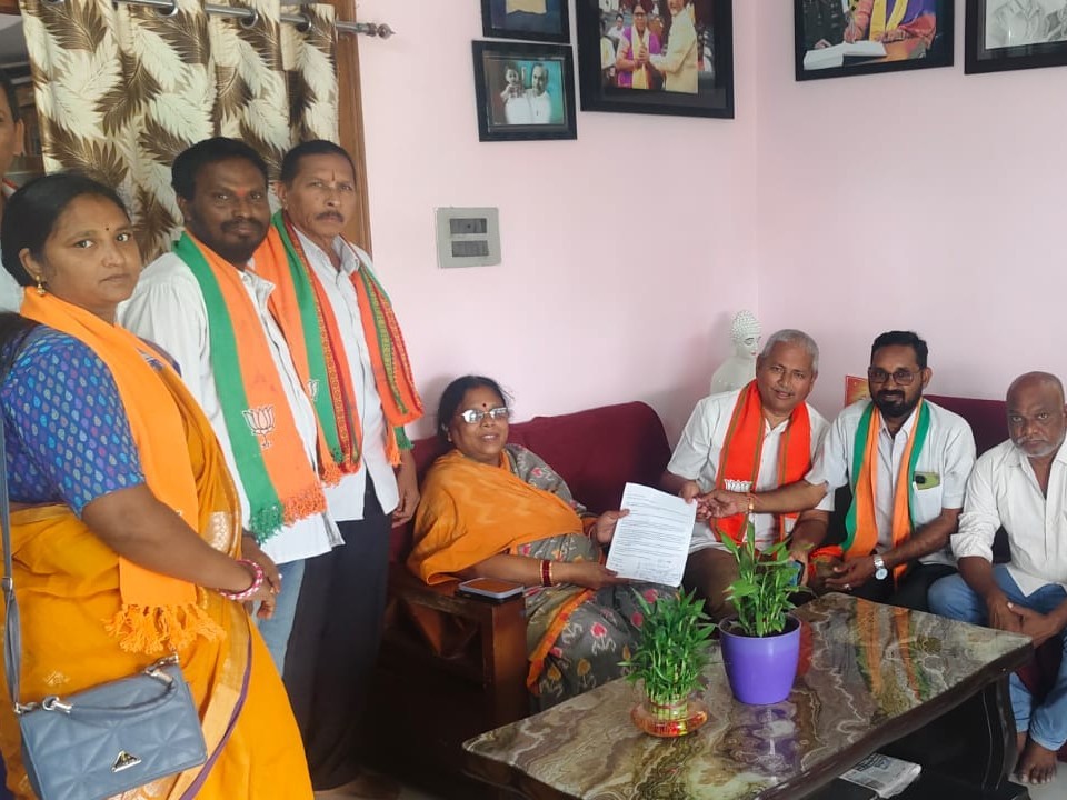 ‘కార్యకర్తలకు సముచిత స్థానం కల్పించాలి’
