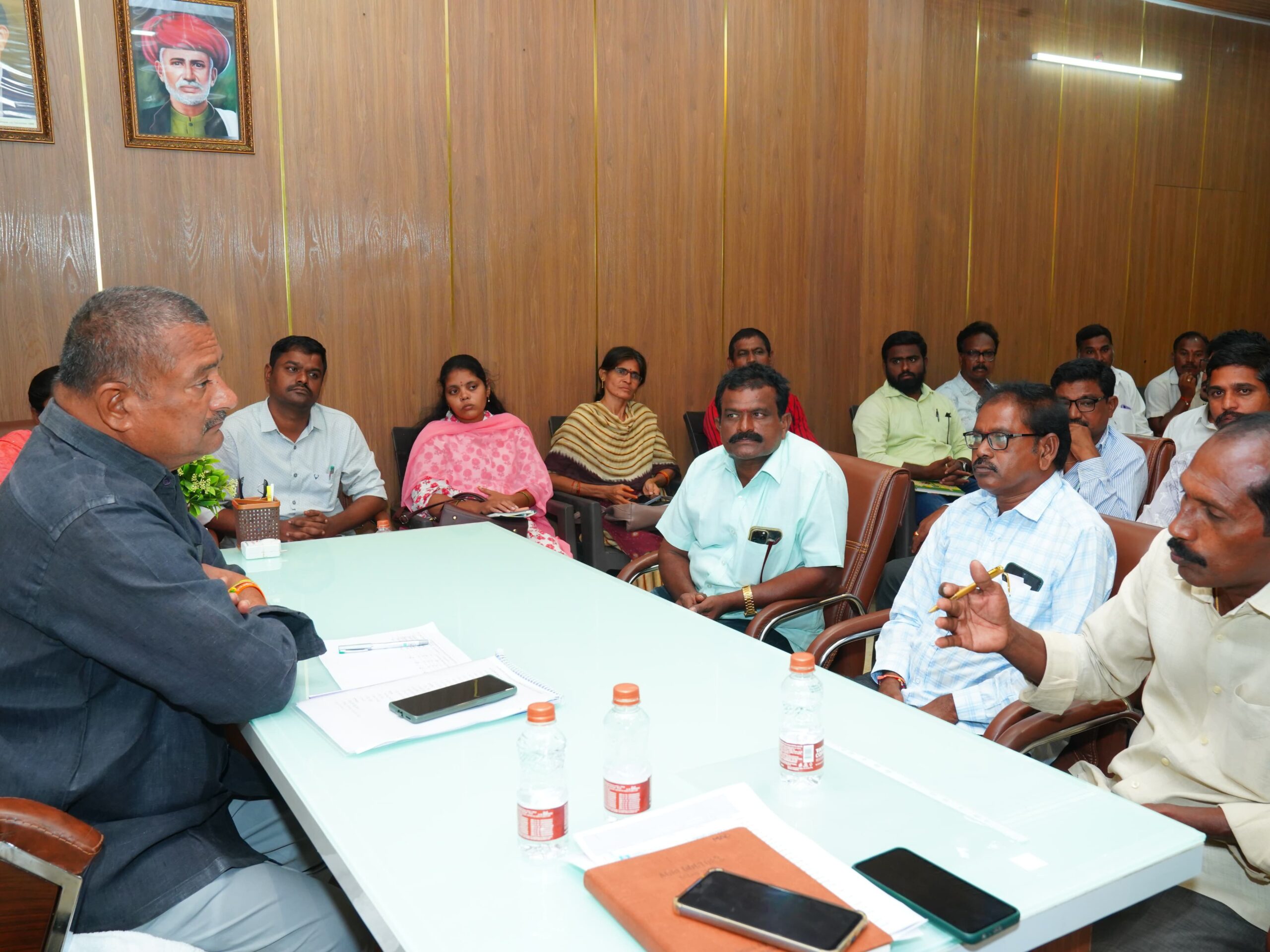 ప్రతీ రైతుకు యూరియా అందిస్తాము: ఎమ్మెల్యే
