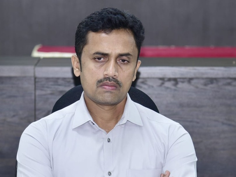 ‘అర్జీల వివరాలు వెబ్‌సైట్‌లో నమోదు చేయవచ్చు’