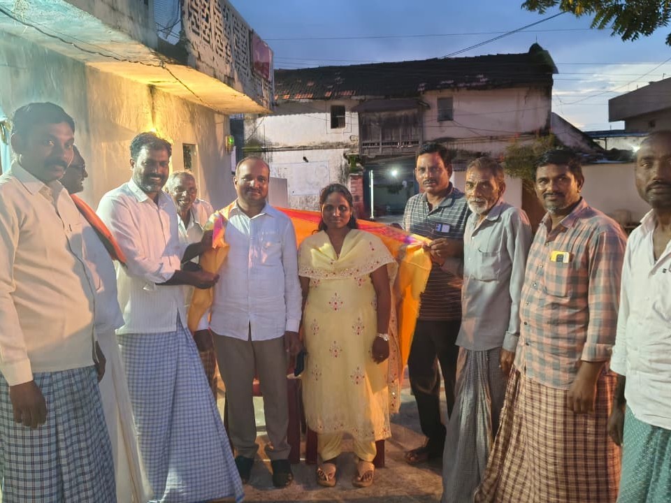 ‘బ్యాంక్ మేనేజర్ అందించిన సహకారం మరువలేనిది’