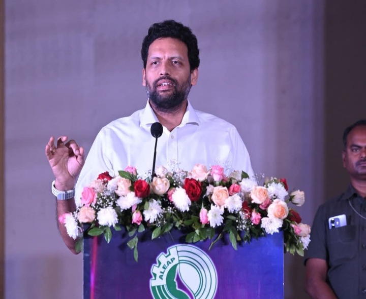 ఉల్లి రైతులను అడ్డం పెట్టుకొని వైసీపీ డ్రామాలు ఆడుతోంది: మంత్రి టీజీ