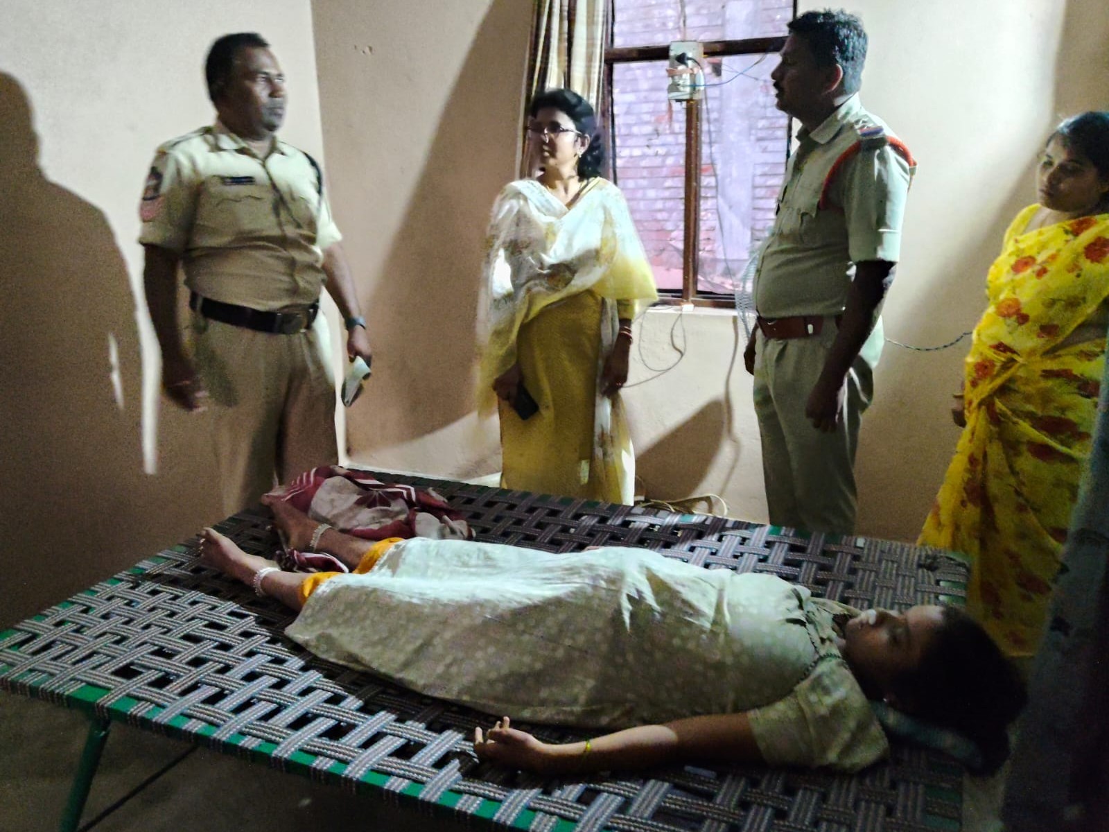 నేతివారిపల్లెలో మహిళా అనుమానాస్పద మృతి