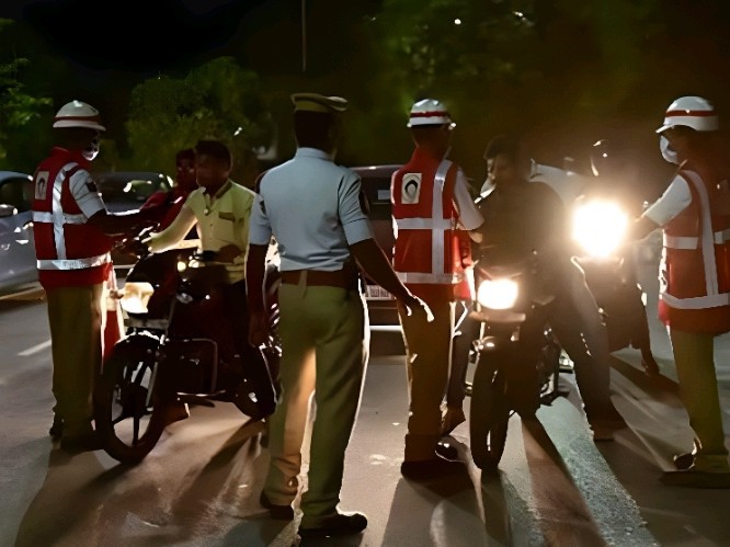 మద్యం మత్తులో ఎస్సైపై దాడి