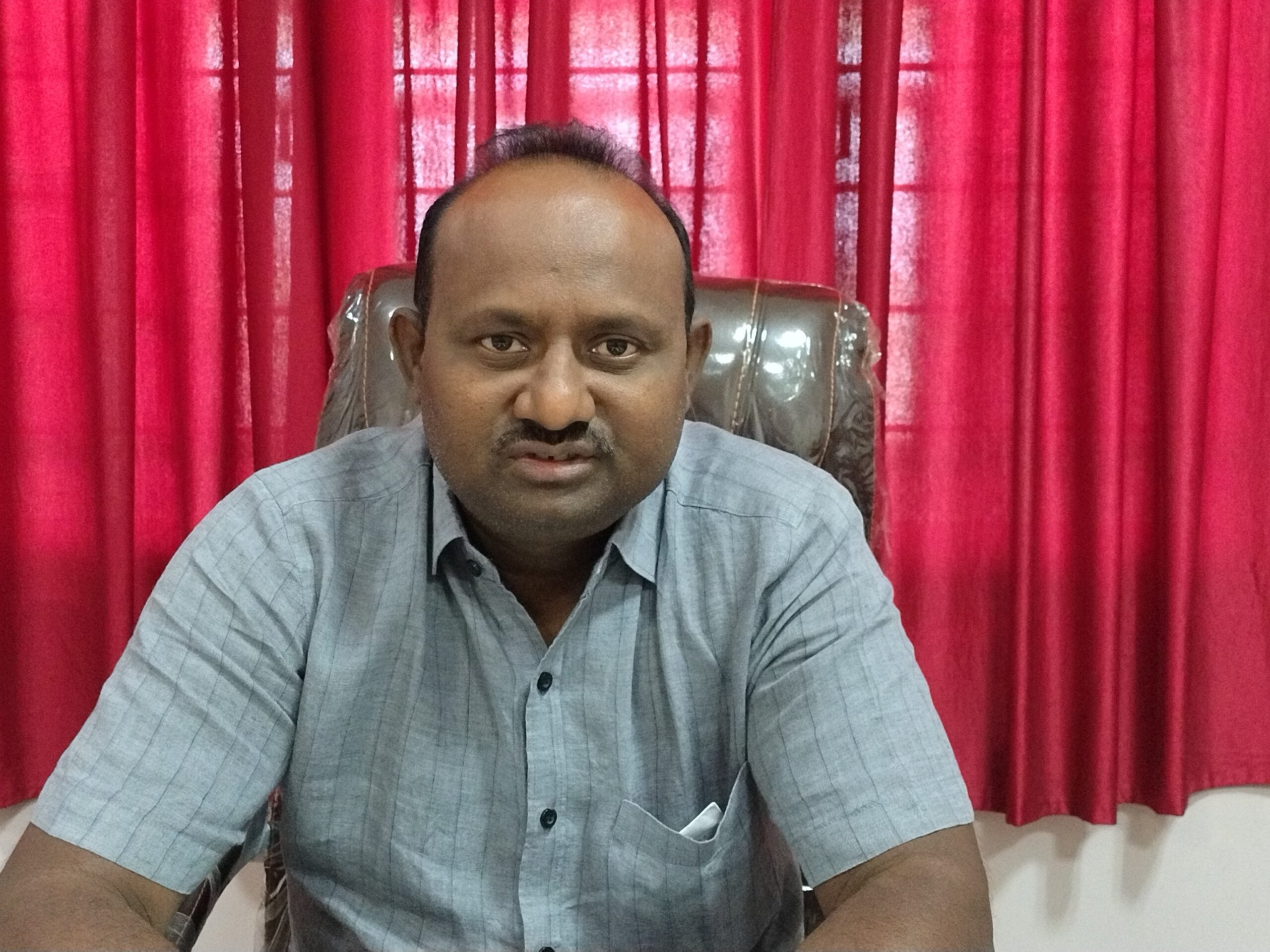 స్కావెంజర్లకు 74 లక్షల వేతనాలు విడుదల