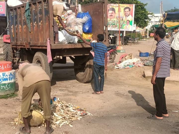 పట్టణాన్ని పరిశుభ్రంగా ఉంచేలా దృష్టి