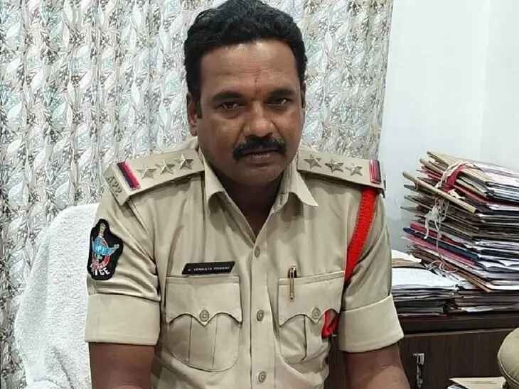 అసభ్యకర పోస్టులపై కేసు నమోదు: సీఐ