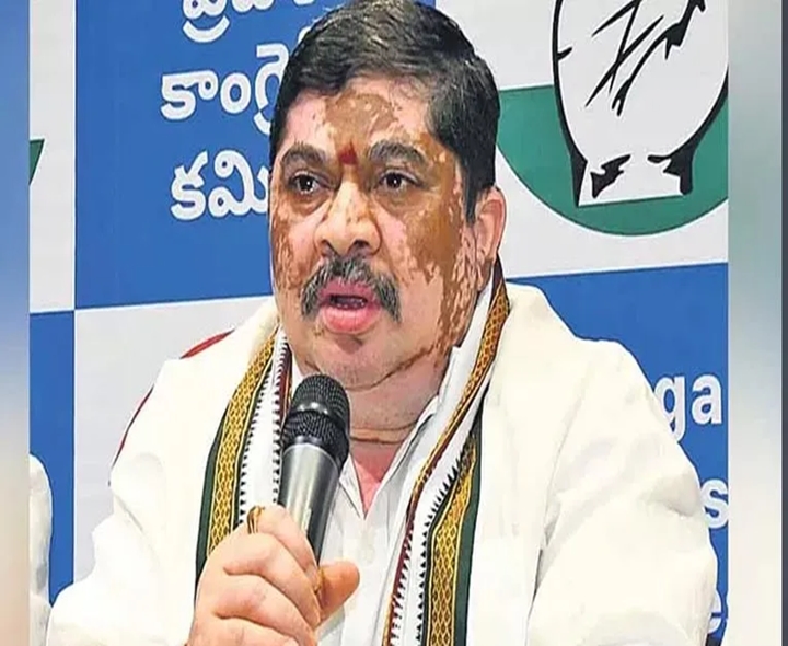 రాజకీయ కక్ష్యలు పక్కన పెట్టండి: పొన్నం