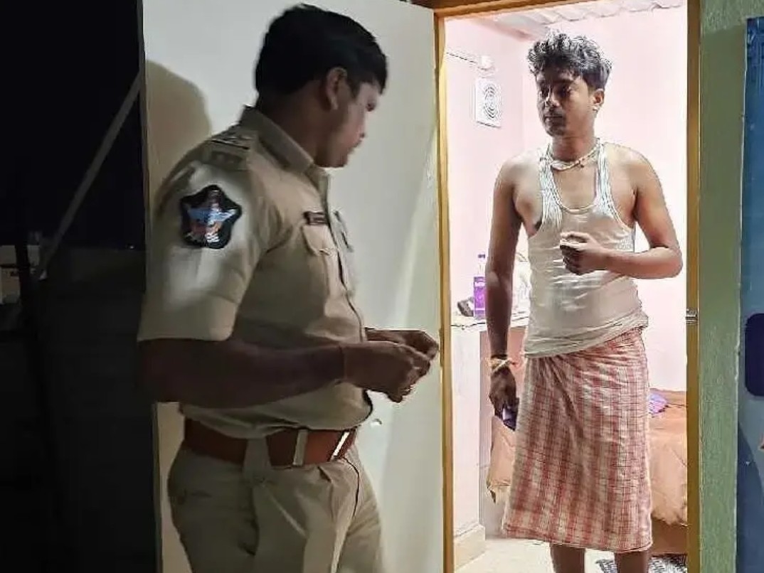 సూళ్లూరుపేటలో కొనసాగుతున్న లాడ్జీల తనిఖీ