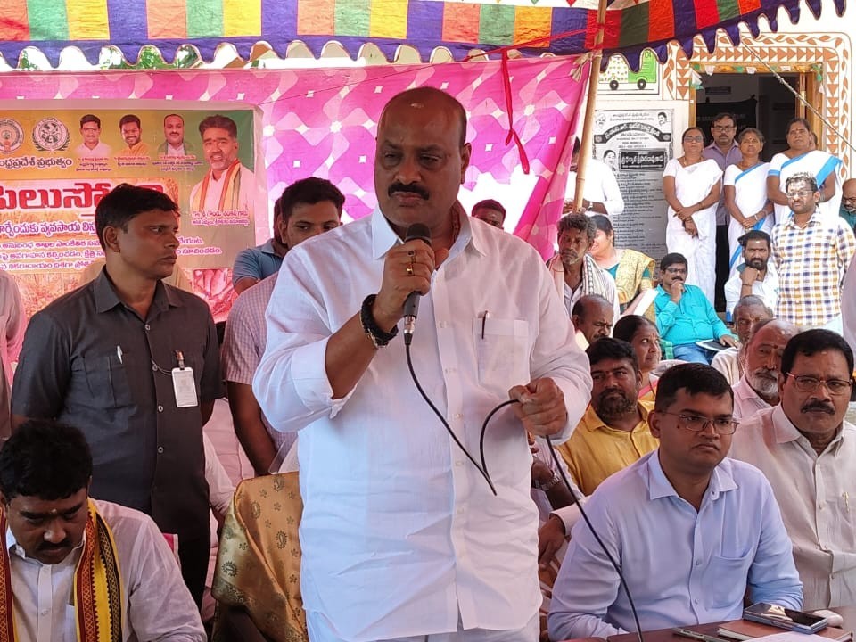 రైతు ప్రయోజనమే ప్రభుత్వ ప్రాధాన్యం: మంత్రి