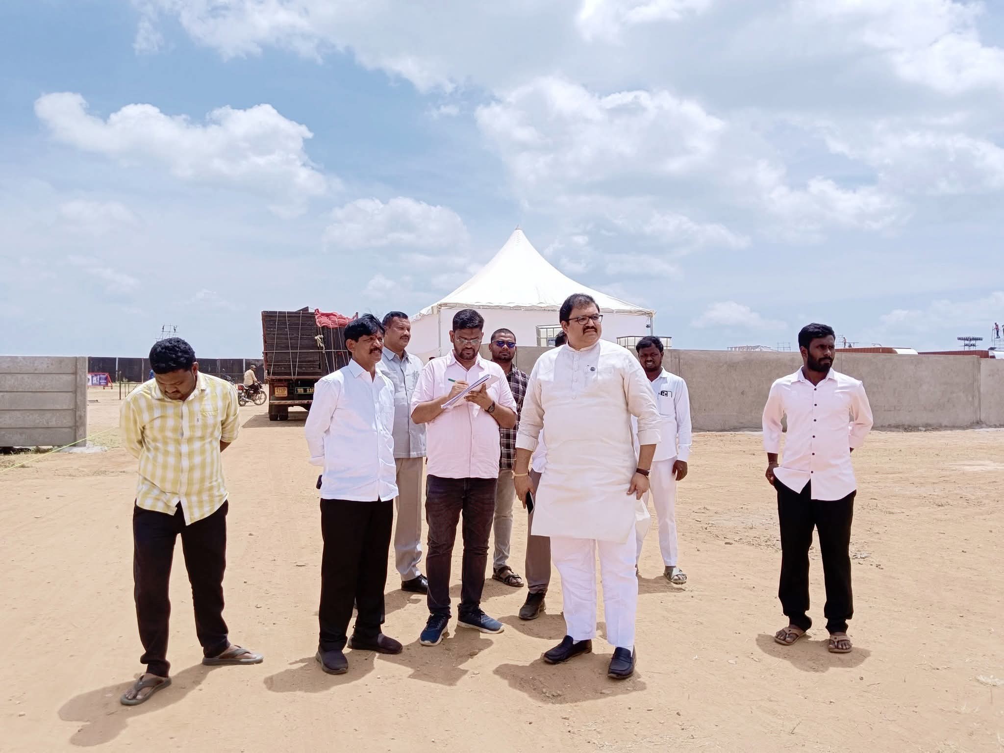 సూపర్ సిక్స్ సభ ఏర్పాట్ల పరిశీలించిన పట్టాభి