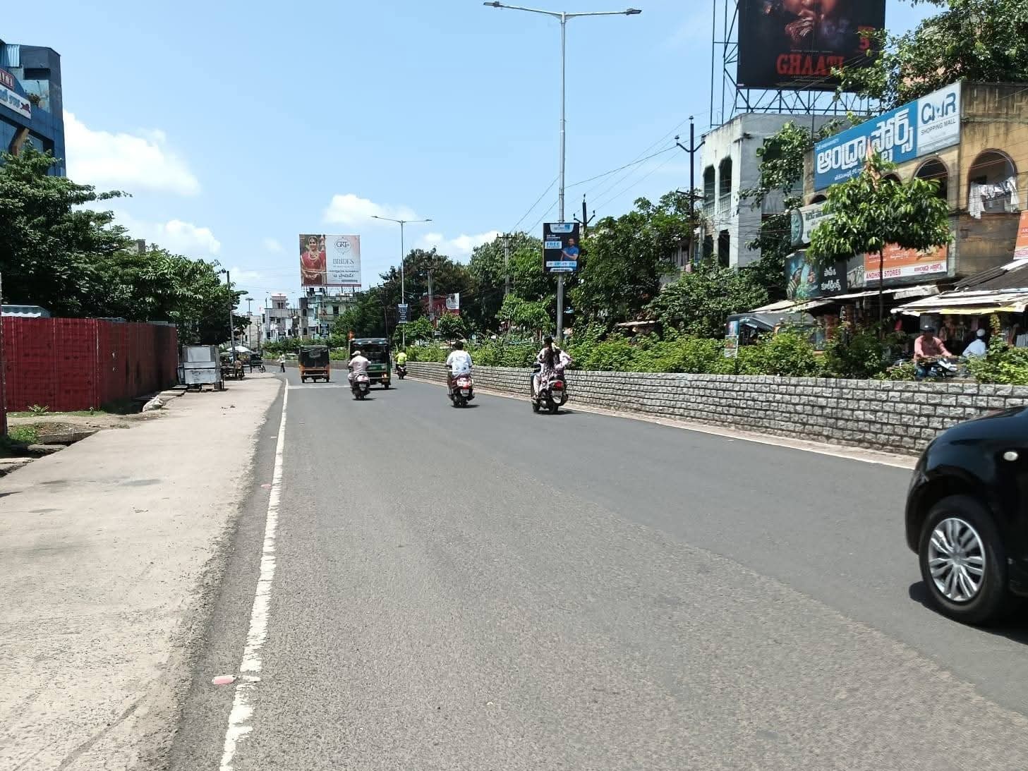 రాజమండ్రిలో కొనసాగుతున్న భానుడి భగభగలు