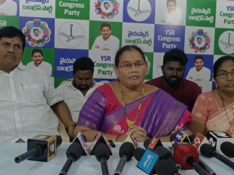 ‘కారుమూరిని విమర్శించే అర్హత లేదు’