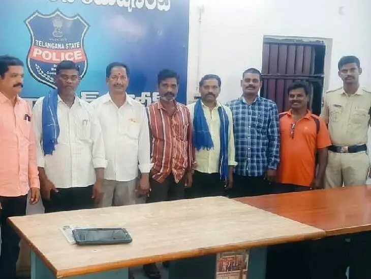 హుజురాబాద్ మాల మహానాడు నాయకుల అరెస్ట్