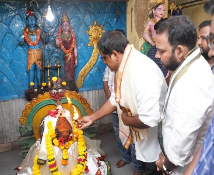 ఆల‌య అభివృద్ధికి కృషి