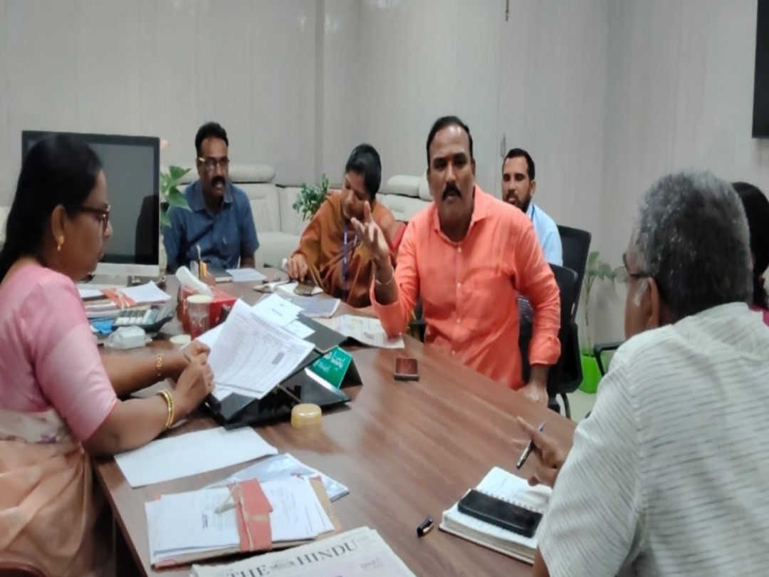 ప్రజావాణిలో కార్పొరేటర్ ఫిర్యాదు