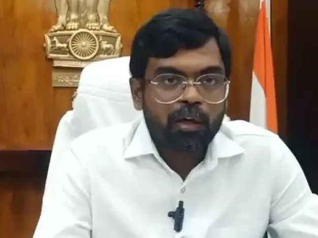 ‘యూరియాను నిరంతరాయంగా సరఫరా చేస్తున్నాం’
