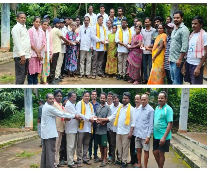 200 కుటుంబాలకు స్మార్ట్ రేషన్ కార్డులు పంపిణీ