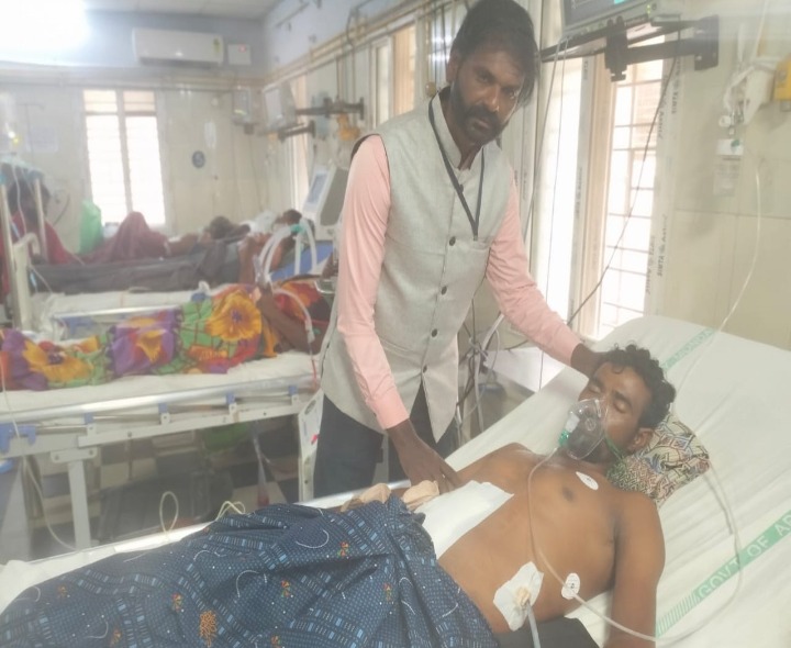 ఉలిగన్నను పరామర్శించిన ఎస్సీ, ఎస్టీ సెల్ కమిటీ సభ్యులు