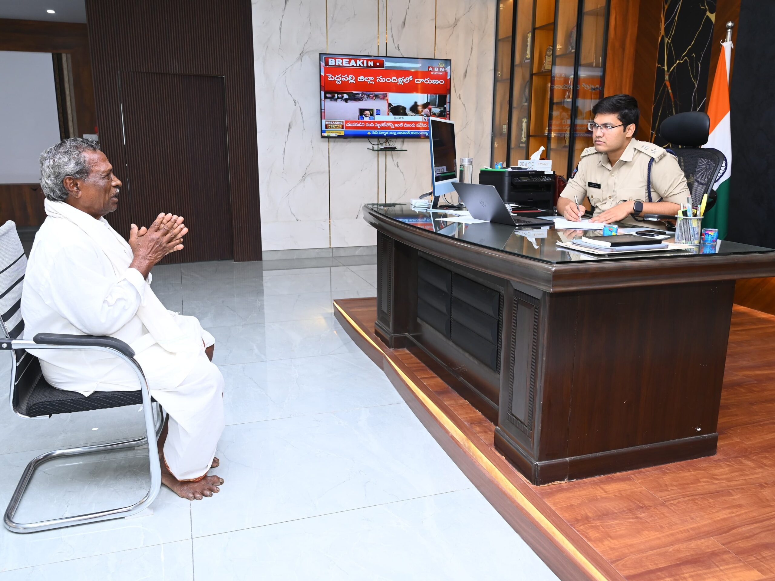 పోలీస్ గ్రీవెన్స్‌కు 38 ఫిర్యాదులు