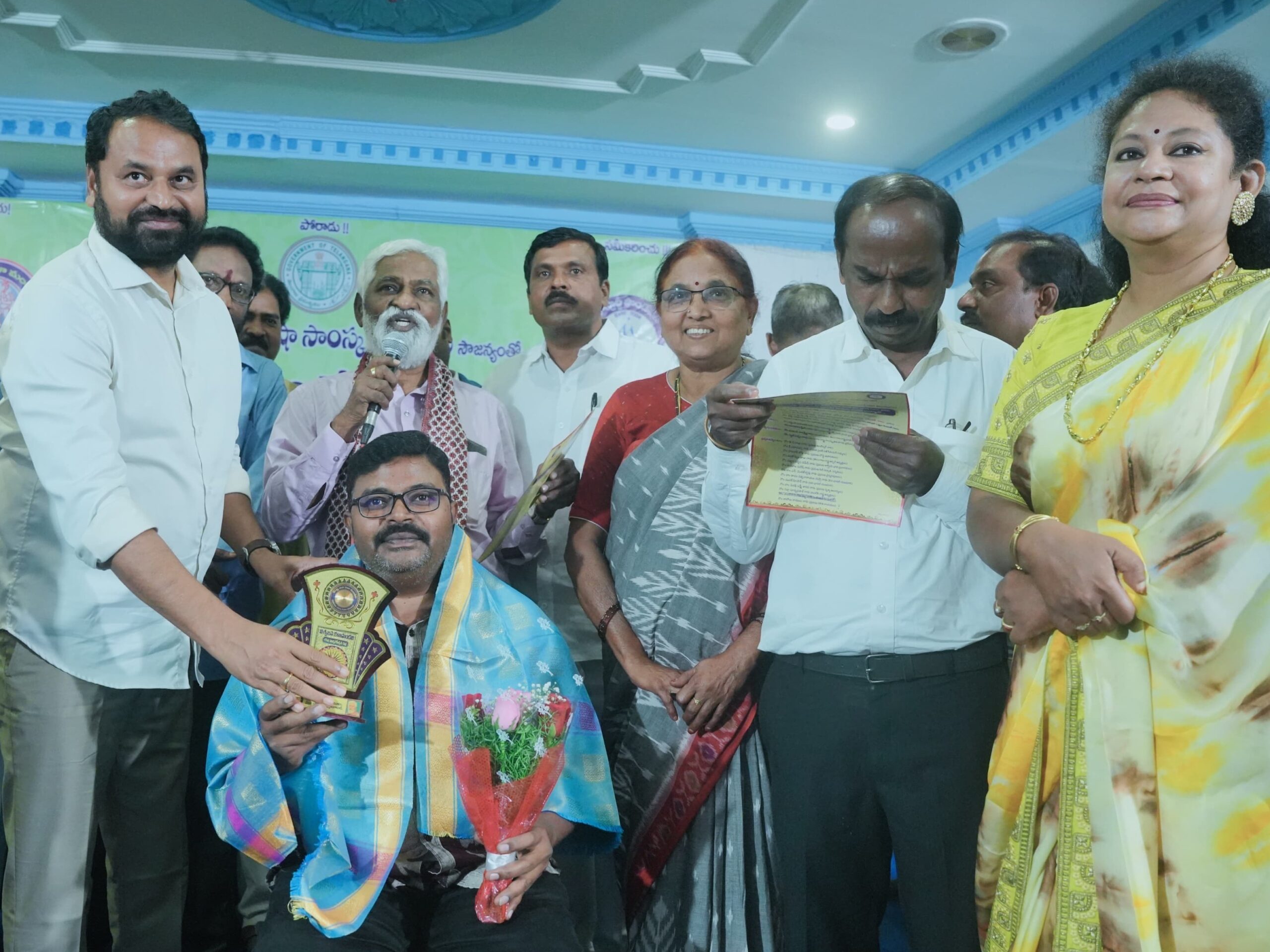 కోదాడ వాసి రమేష్ సేవలకు గుర్తింపు