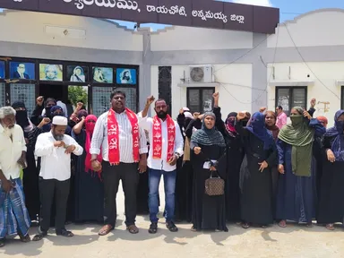 తాగునీటి సమస్యపై సీపీఐ నిరసన