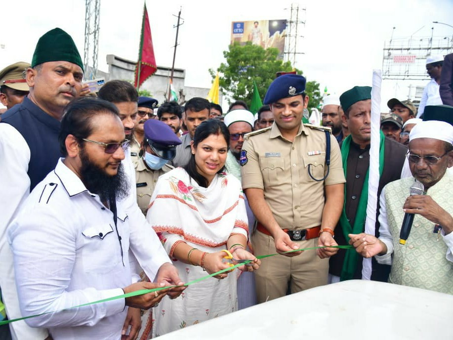 మిలాద్ ఉన్ నబీ వేడుకల్లో పాల్గొన్న కలెక్టర్