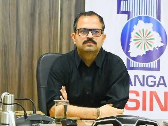 ప్రజాస్వామ్యంలో ప్రతి ఒక్క ఓటు అమూల్యమైనది: కలెక్టర్