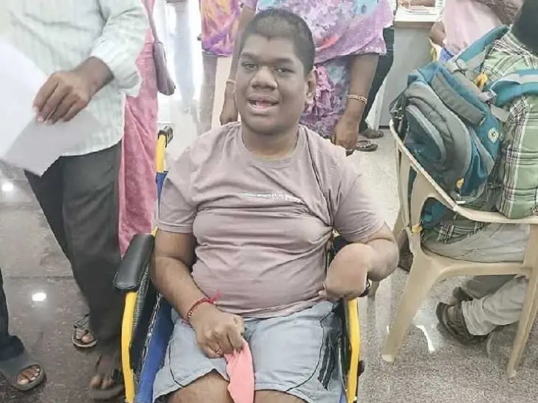 పింఛన్ పెంచాలంటూ వినతి