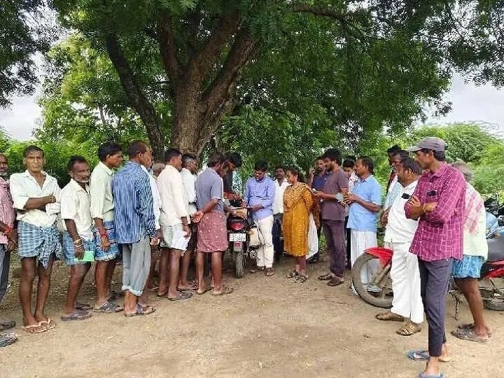 ‘పాలకుర్తి మండల రైతులకు యూరియా పంపిణీ’