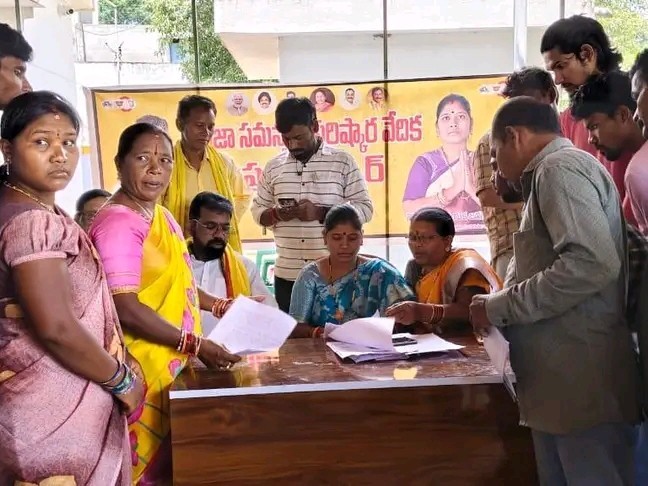 ‘అధికారులు అందుబాటులో ఉండాలి’