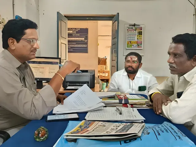 ఆలయ భూముల ఆక్రమణదారులపై కేసులు