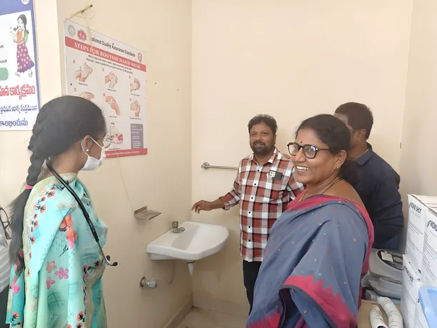 ‘ఆసుపత్రిని ఉత్తమ అవార్డుకు ఎంపిక చేస్తాం’