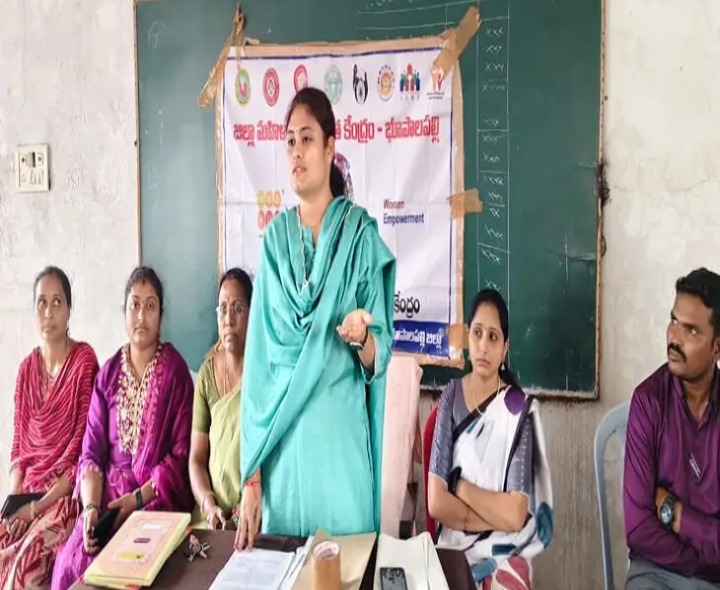 “మహిళలకు పురుషులతో సమాన చట్ట రక్షణ ఉంది”