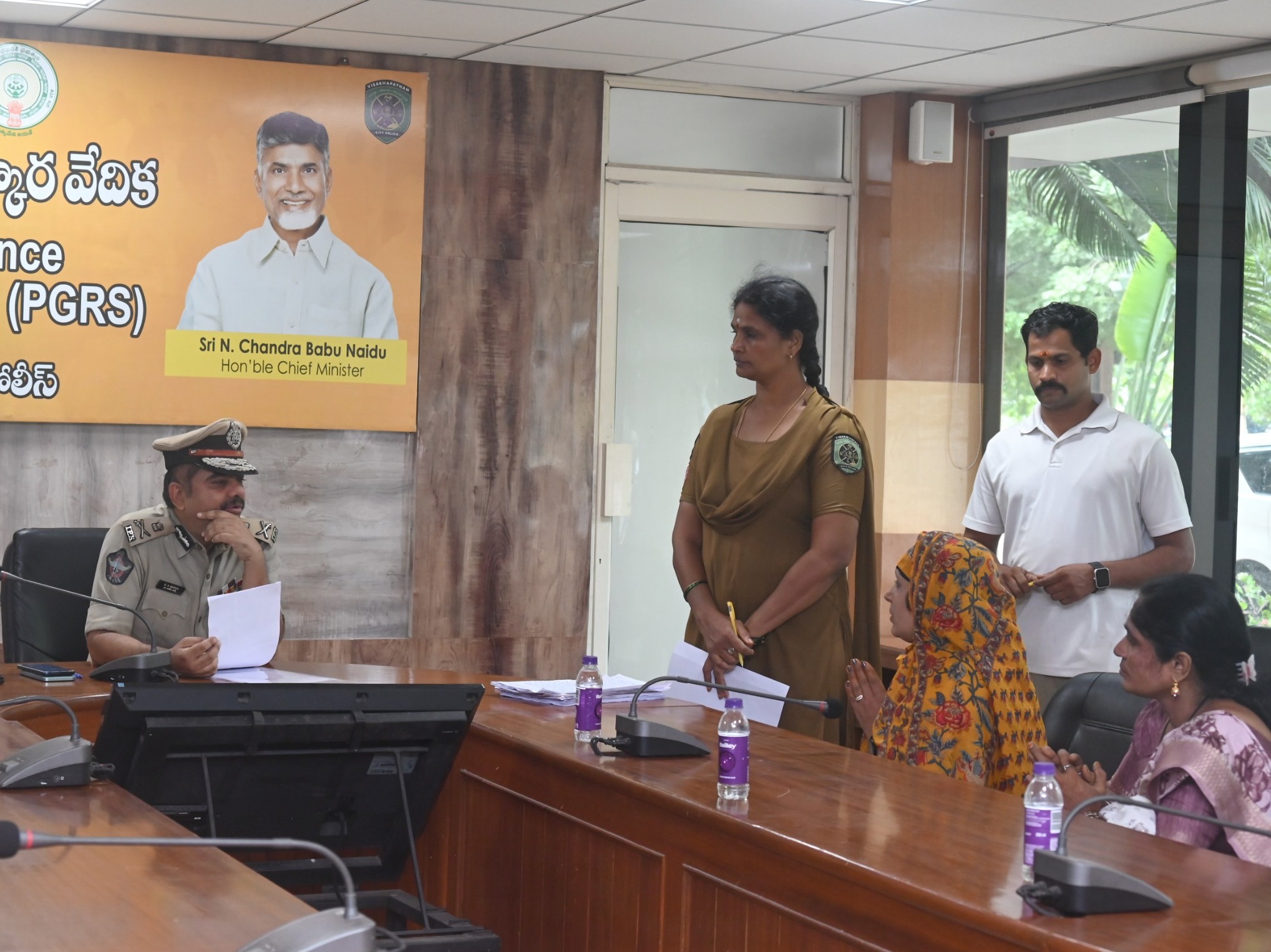 విశాఖ సీపీ కార్యాలయానికి 118 ఫిర్యాదులు