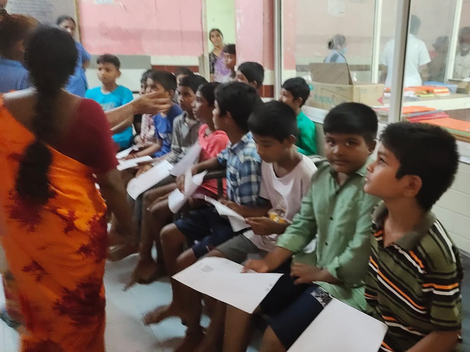 గురుకులంలో విద్యార్థులకు అస్వస్థత