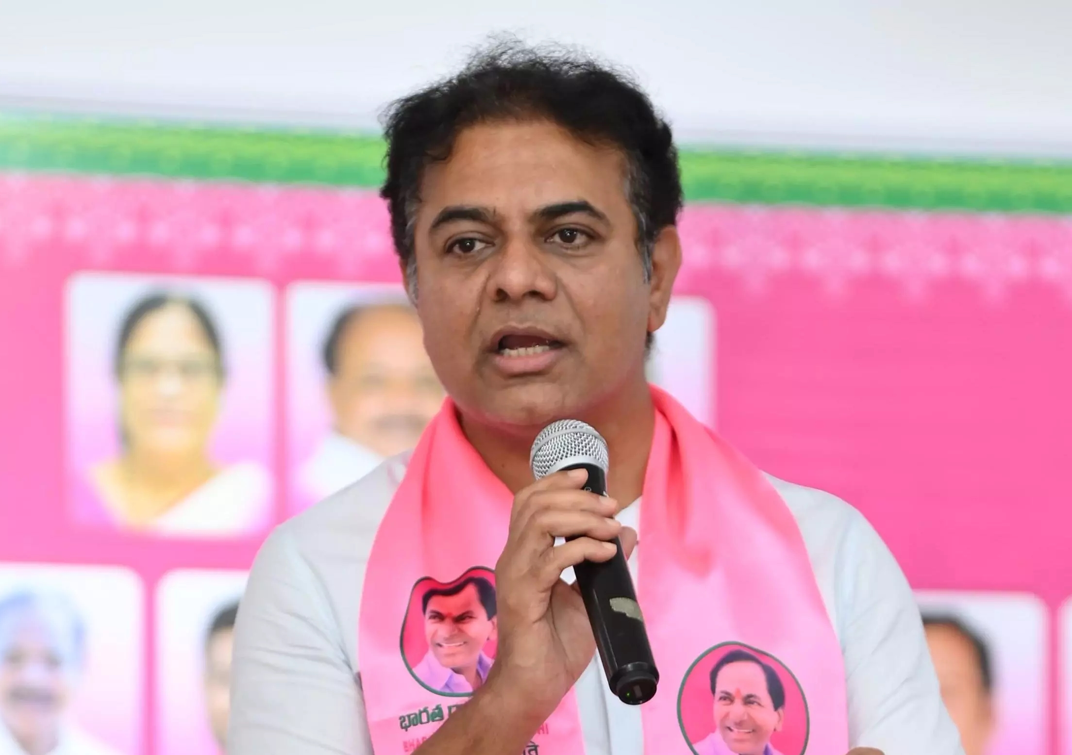 జైరాం రమేశ్ వ్యాఖ్యలపై కేటీఆర్ ఫైర్