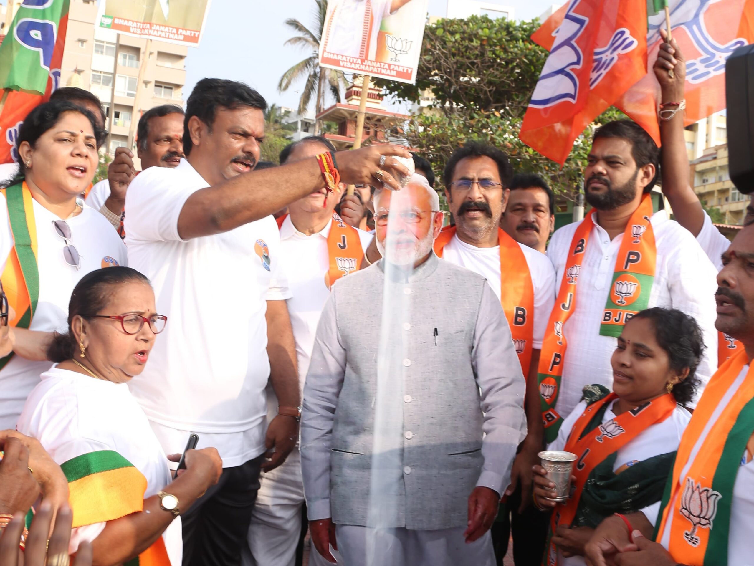 జీఎస్టీ సరళీకరణపై రాష్ట్రవ్యాప్తంగా సంబరాలు