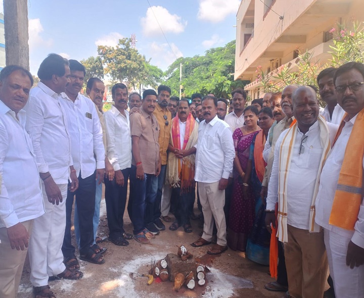 మున్సిపాలిటీని అభివృద్ధి పరచడమే లక్ష్యం: ఎమ్మెల్యే