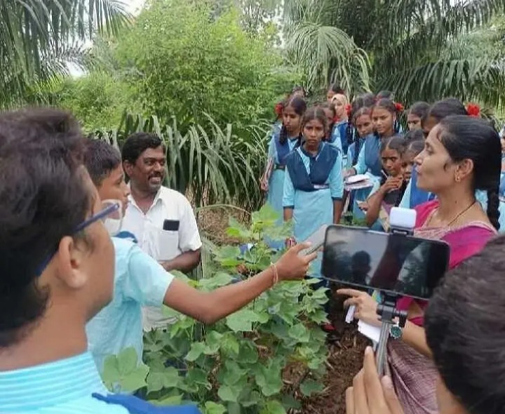 వ్యవసాయ క్షేత్రాలను సందర్శించిన.. విద్యార్థులు