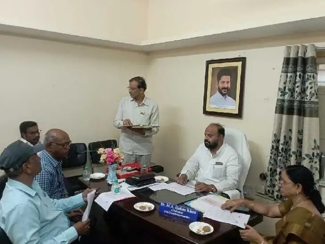 పాత టౌన్ హాల్ స్థలంలో జిల్లా గ్రంథాలయ సంస్థ భవన నిర్మాణం!
