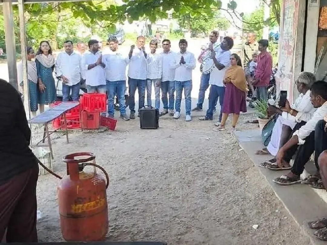 ప్రభుత్వ పథకాలపై ప్రజలకు అవగాహన
