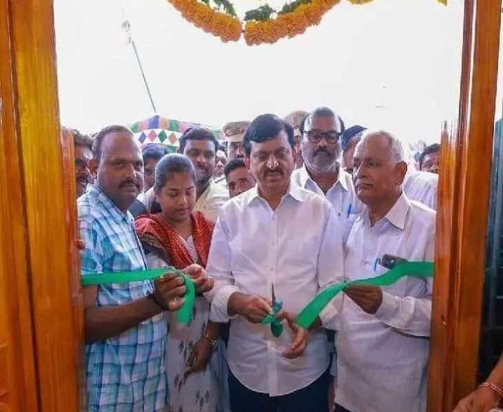 గ్రామపంచాయతీ కార్యాలయాన్ని ప్రారంభించిన మంత్రి