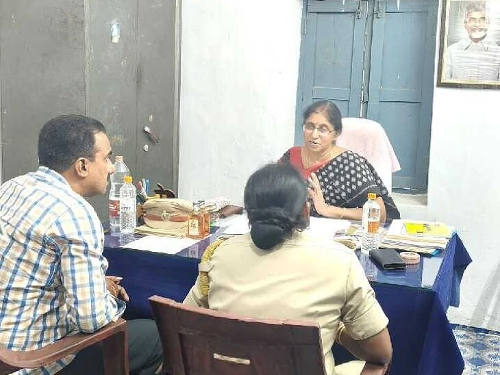 చీమకుర్తి ఎక్సైజ్ స్టేషన్‌లో తనిఖీలు