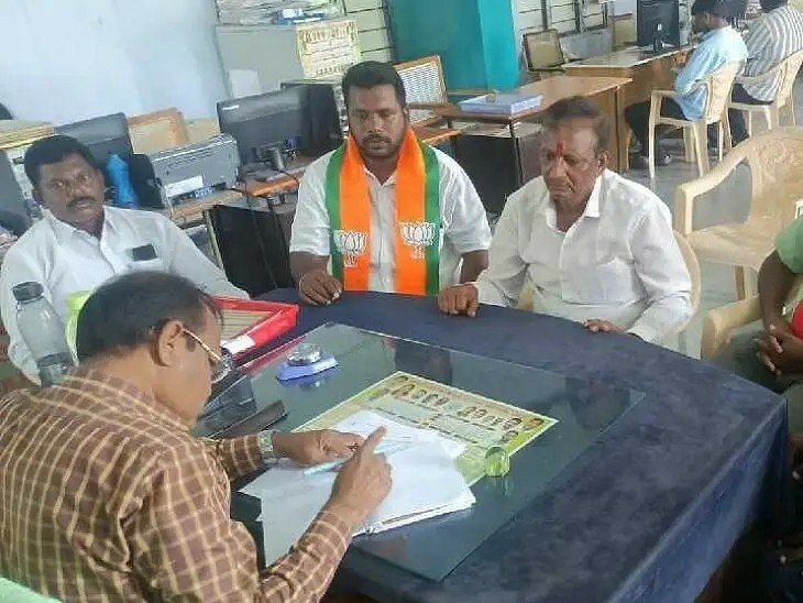 పోలింగ్ బూత్ల ఓటర్ల జాబితా పరిశీలన