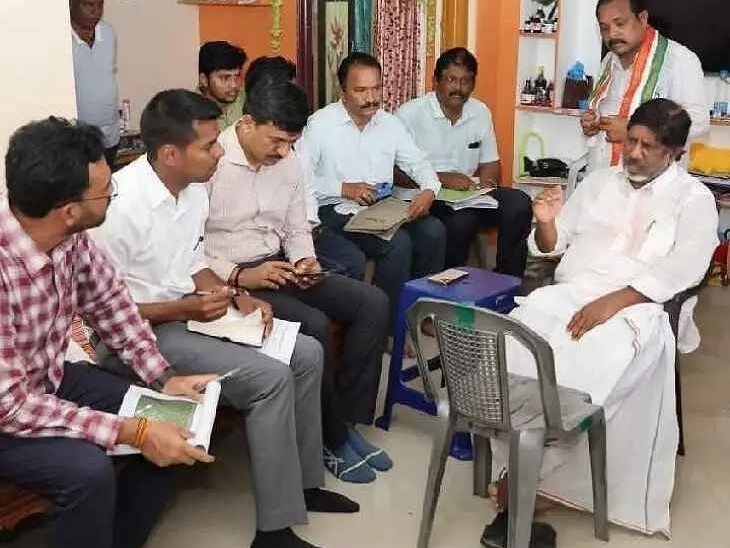 అభివృద్ధి పనులపై డిప్యూటీ సీఎం సమీక్ష