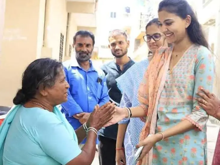 రహమత్‌నగర్‌లో పర్యటించిన మాగంటి కుమార్తెలు