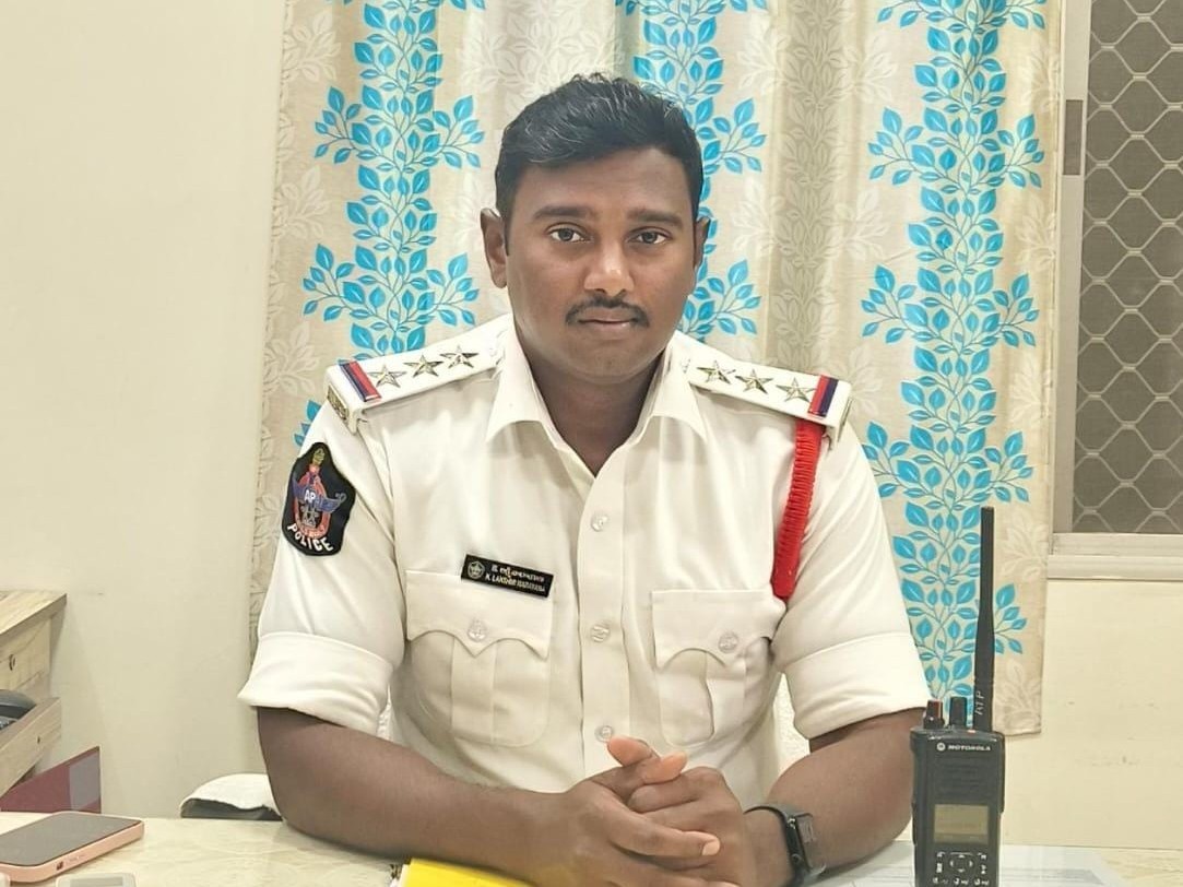 11 మందికి భారీ జరిమానా విధించిన సివిల్ కోర్టు జడ్జి